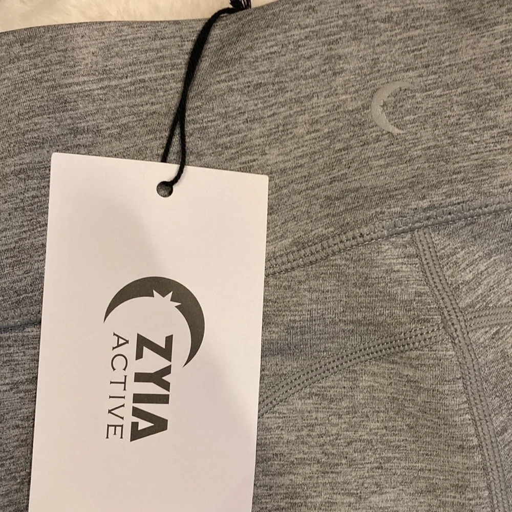 NWT Zyia Gray Neon Tape Light n Luxe Hi-Rise ~ Size 4